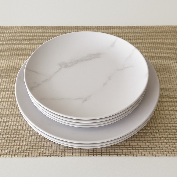 NEW Set of 4 American Metalcraft 11.5” Marble Coupe Melamine Dinner Plates - Picture 1 of 6